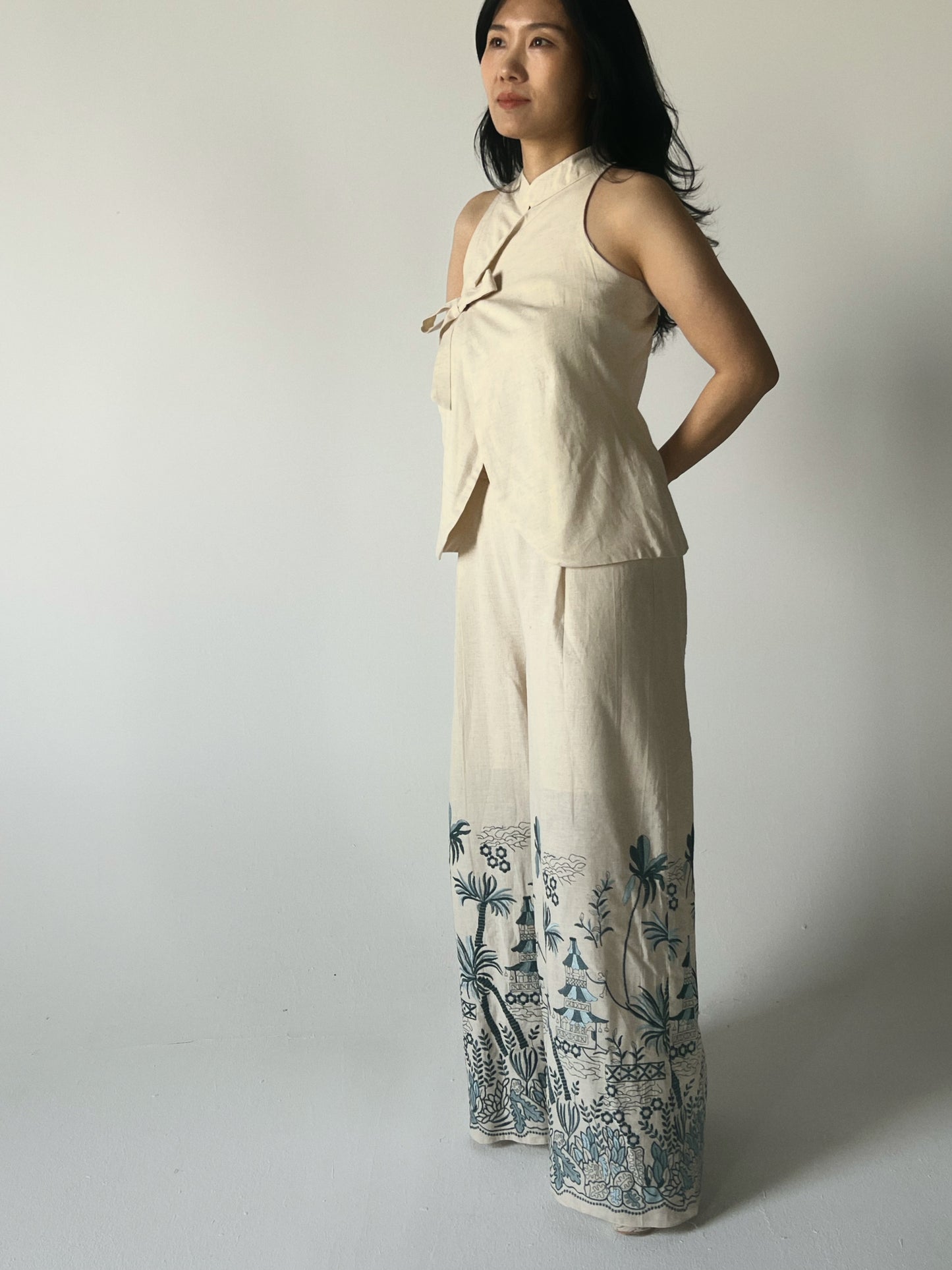 Seoul Knot Top