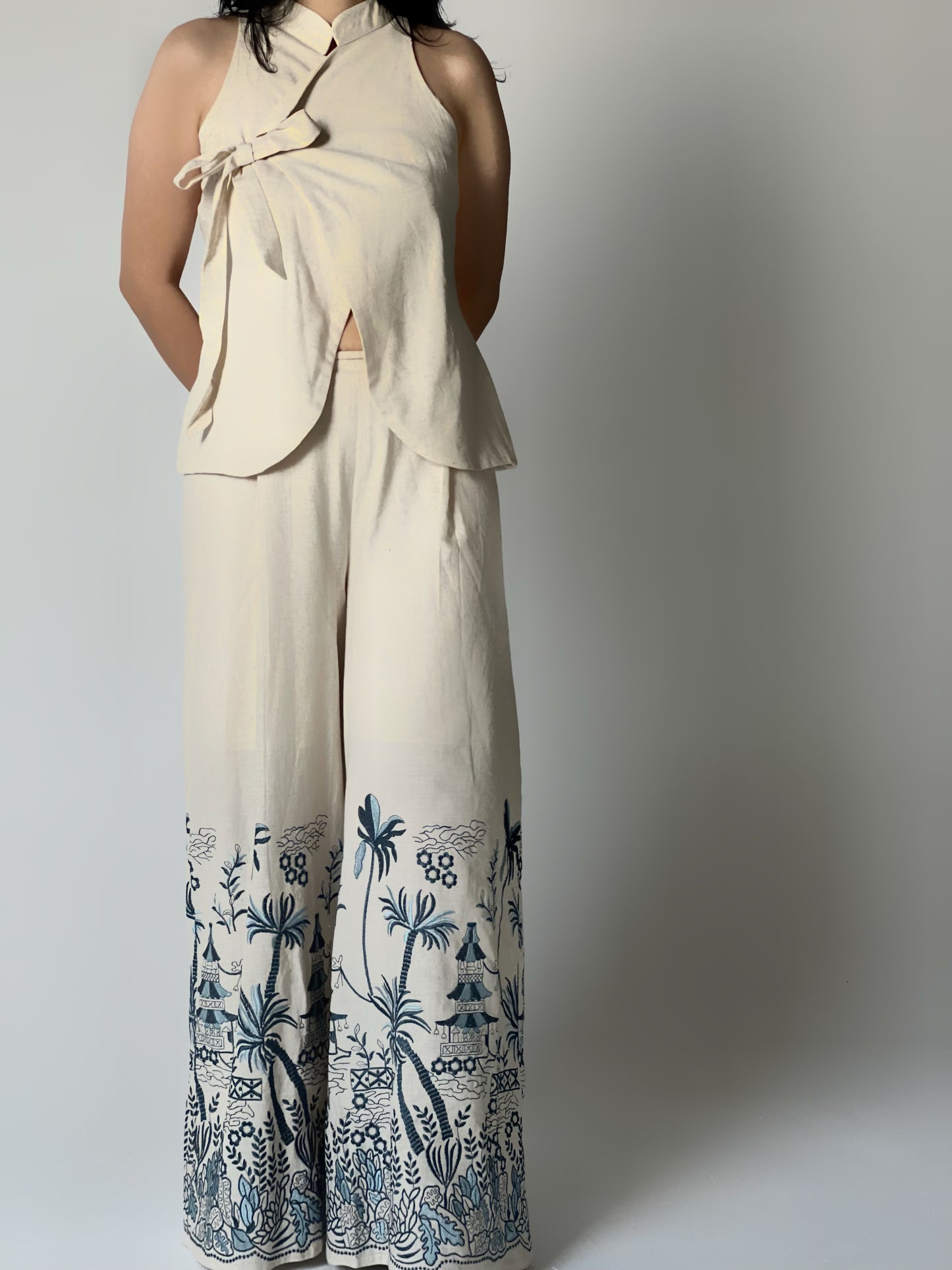 Seoul Knot Top