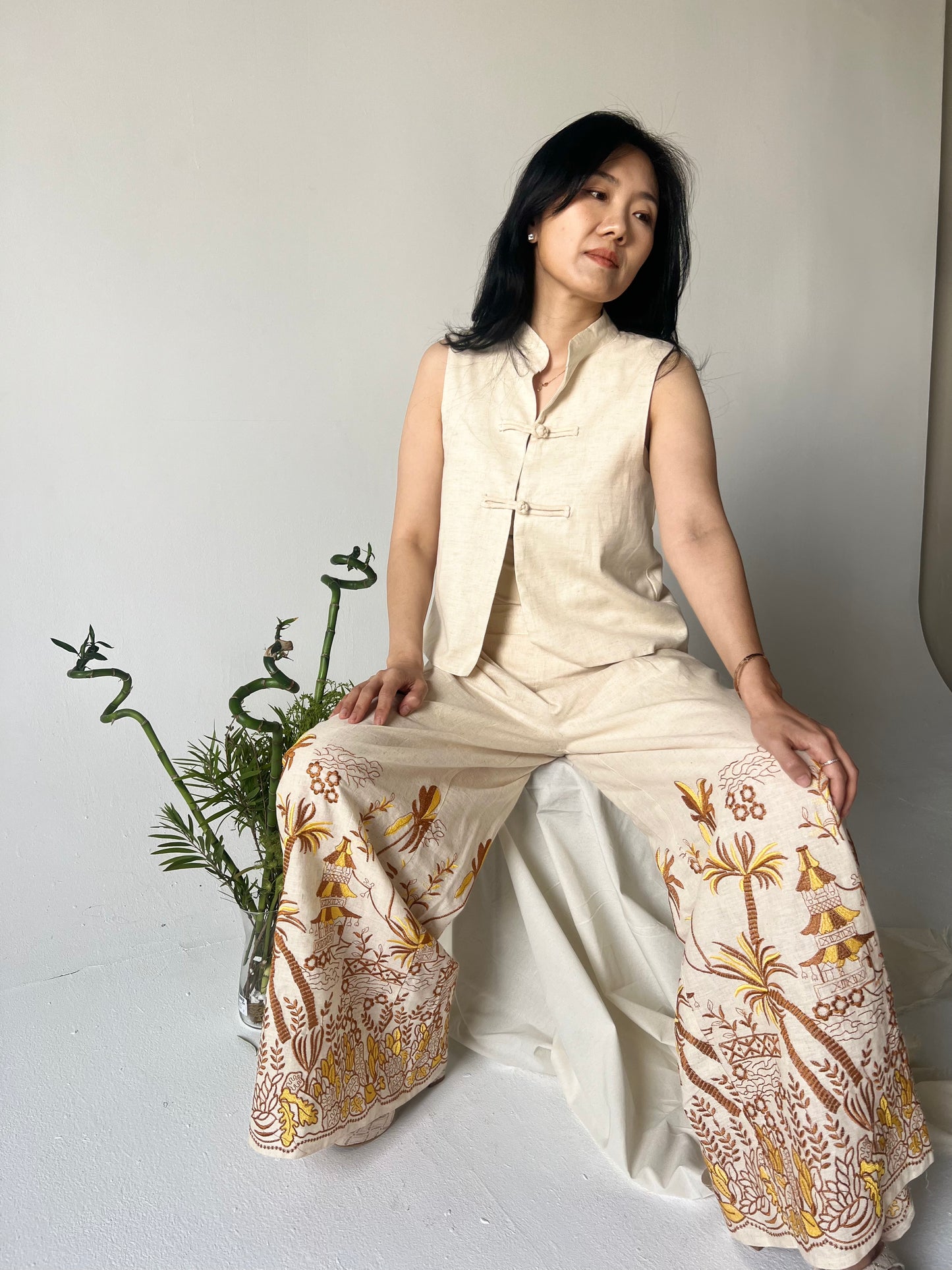 Chinese knots Mandarin collar split vest