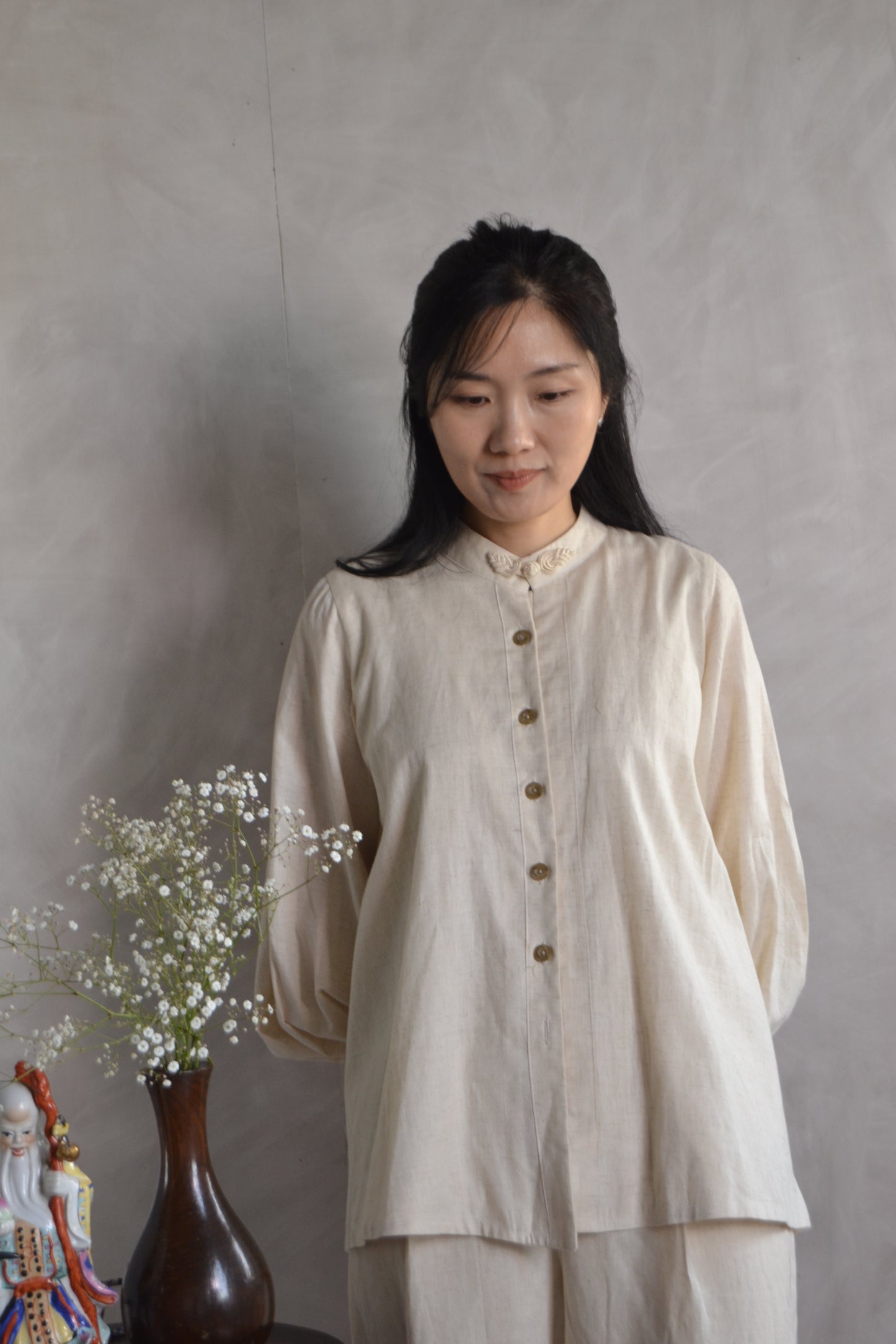 Lotus Ballon sleeves blouse