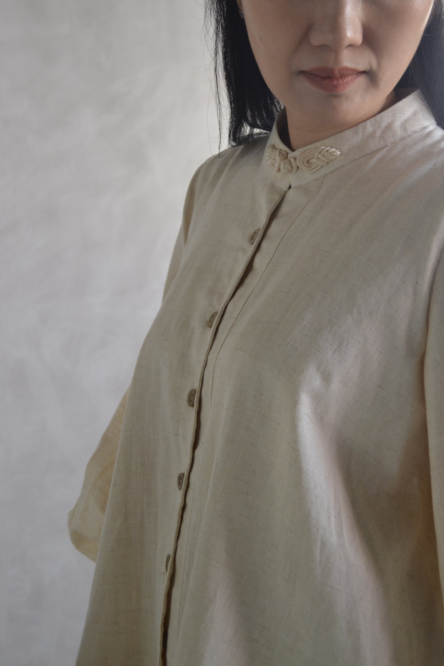 Lotus Ballon sleeves blouse