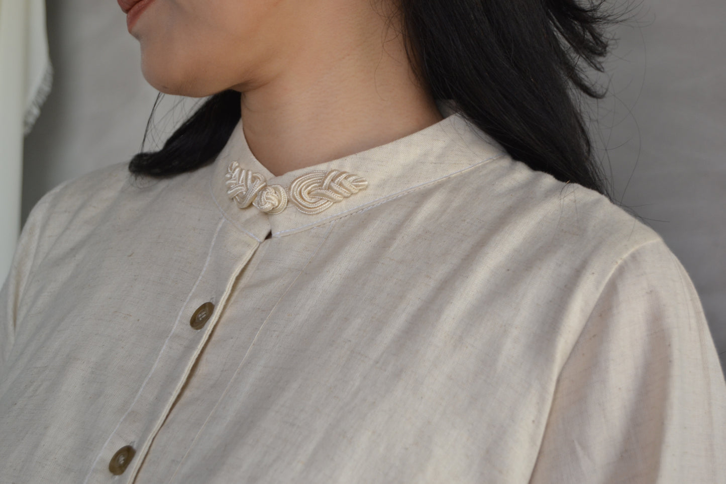 Lotus Ballon sleeves blouse