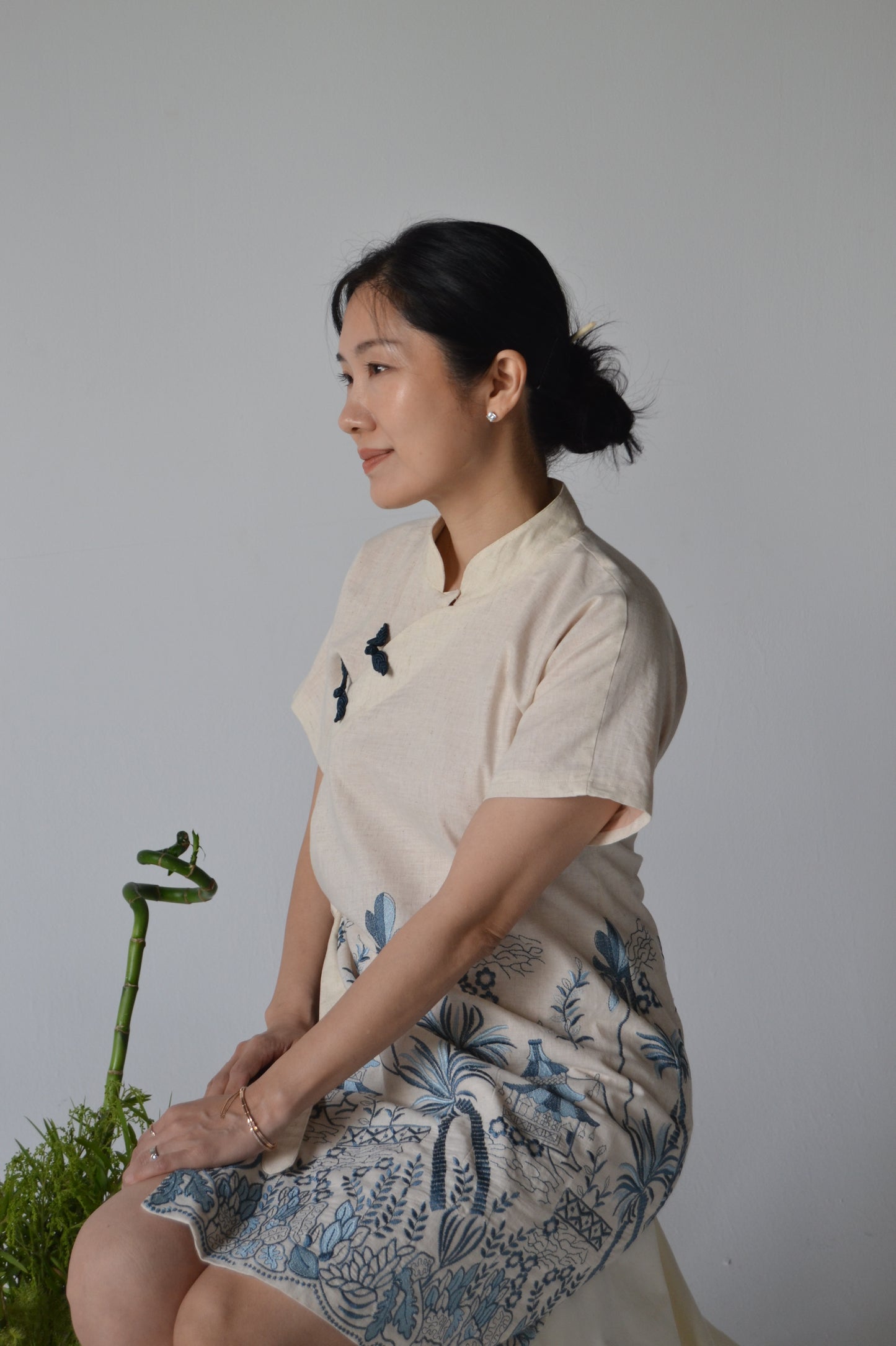 Cheongsam Dress - Navy and blue Embroidery